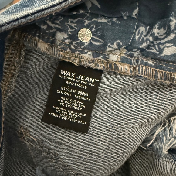 Wax Jean Denim Cutoffs in Medium Rinse (Size Medium) - Picture 6 of 6